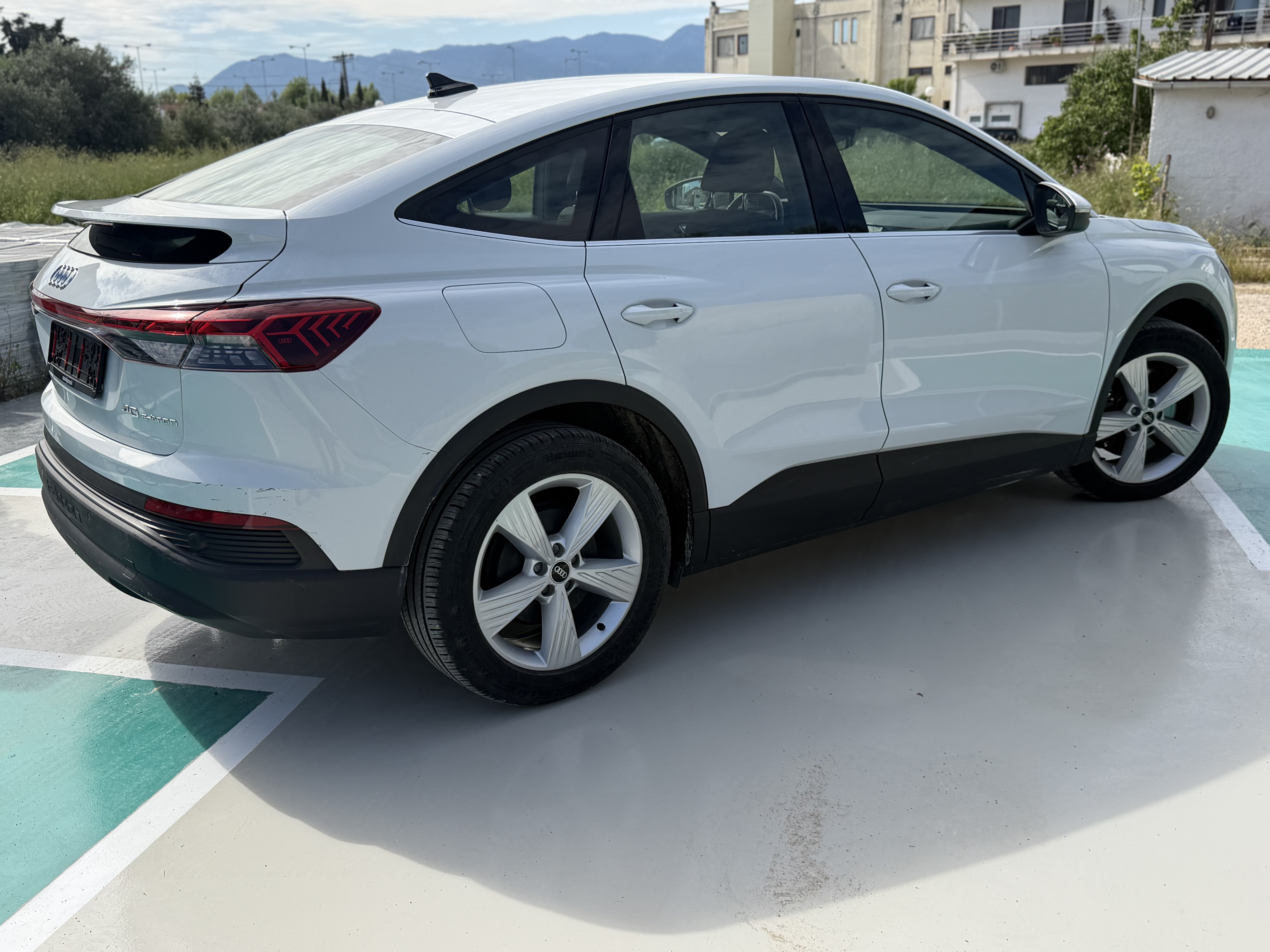 Audi Q4